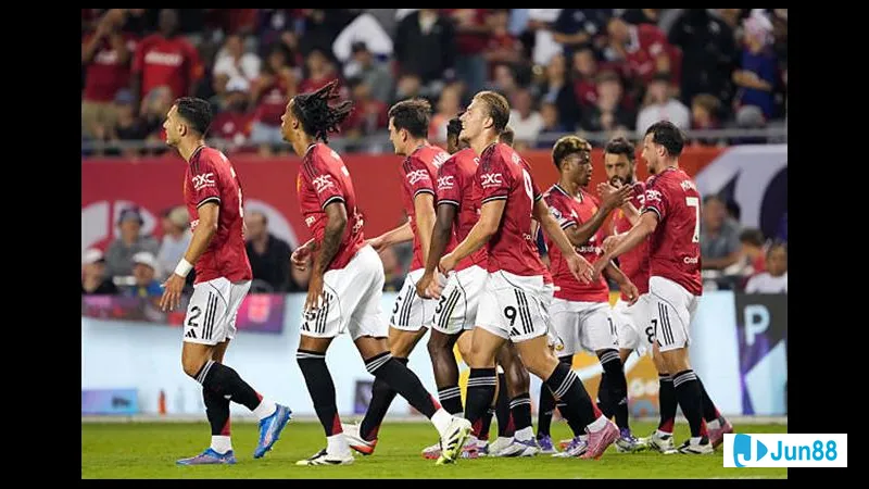 Nhận định trận đấu MU vs Arsenal: Ai sẽ chiến thắng tại Ngoại hạng Anh 2025/26? 10 Hình ảnh trận đấu trực tiếp giữa MU và Arsenal ngày 17/8