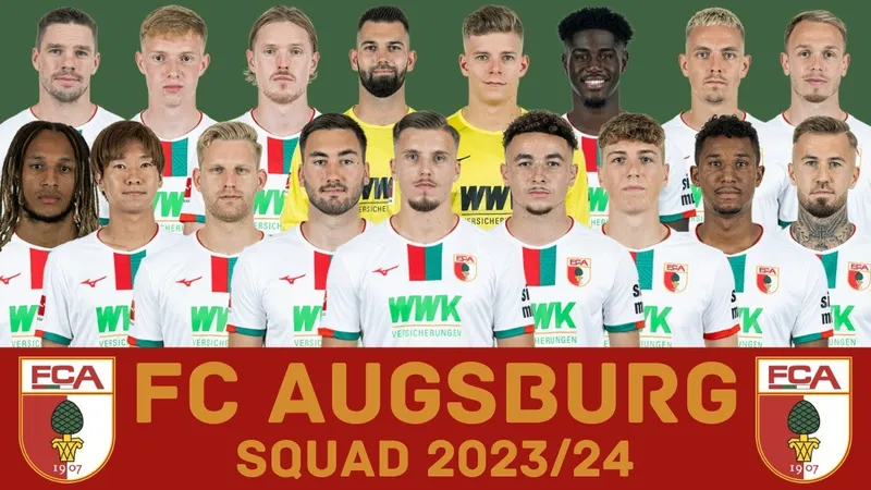 Cầu thủ Augsburg vượt qua hậu vệ Bayern Munich để tạo cơ hội ghi bàn Cầu thủ Augsburg vượt qua hậu vệ Bayern Munich để tạo cơ hội ghi bàn