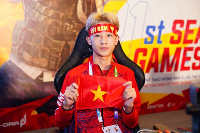 PUBG Mobile: Màn lội ngược dòng xuất sắc mang về tấm HCV 6 Màn lội ngược dòng xuất sắc mang về tấm HCV PUBG Mobile cho Việt Nam