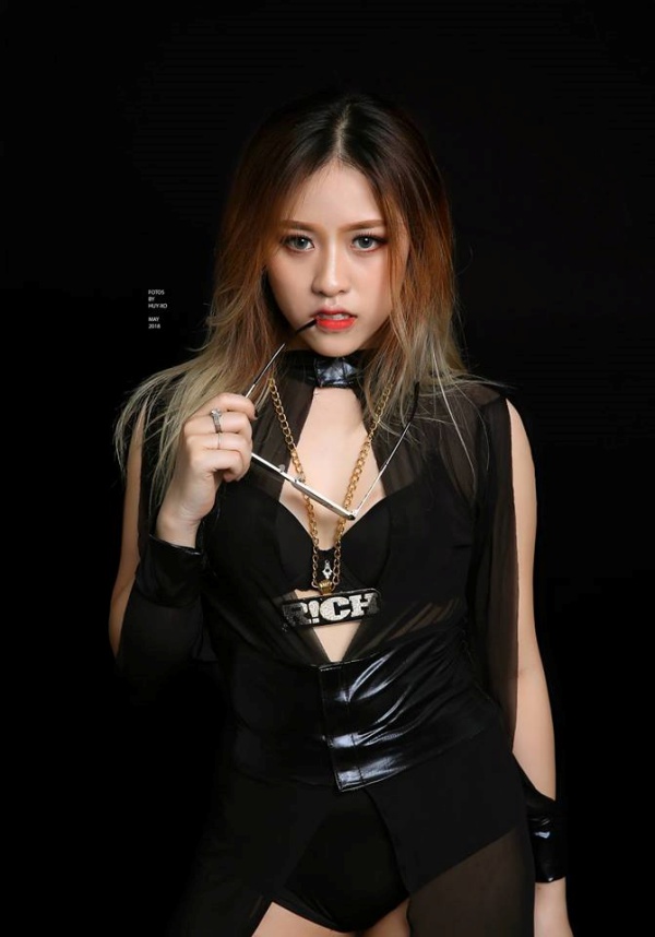 Trà Đặng - Hot Tiktoker Có Người Theo Dõi Nhiều Nhất Nhì VN 3 tra dang 2